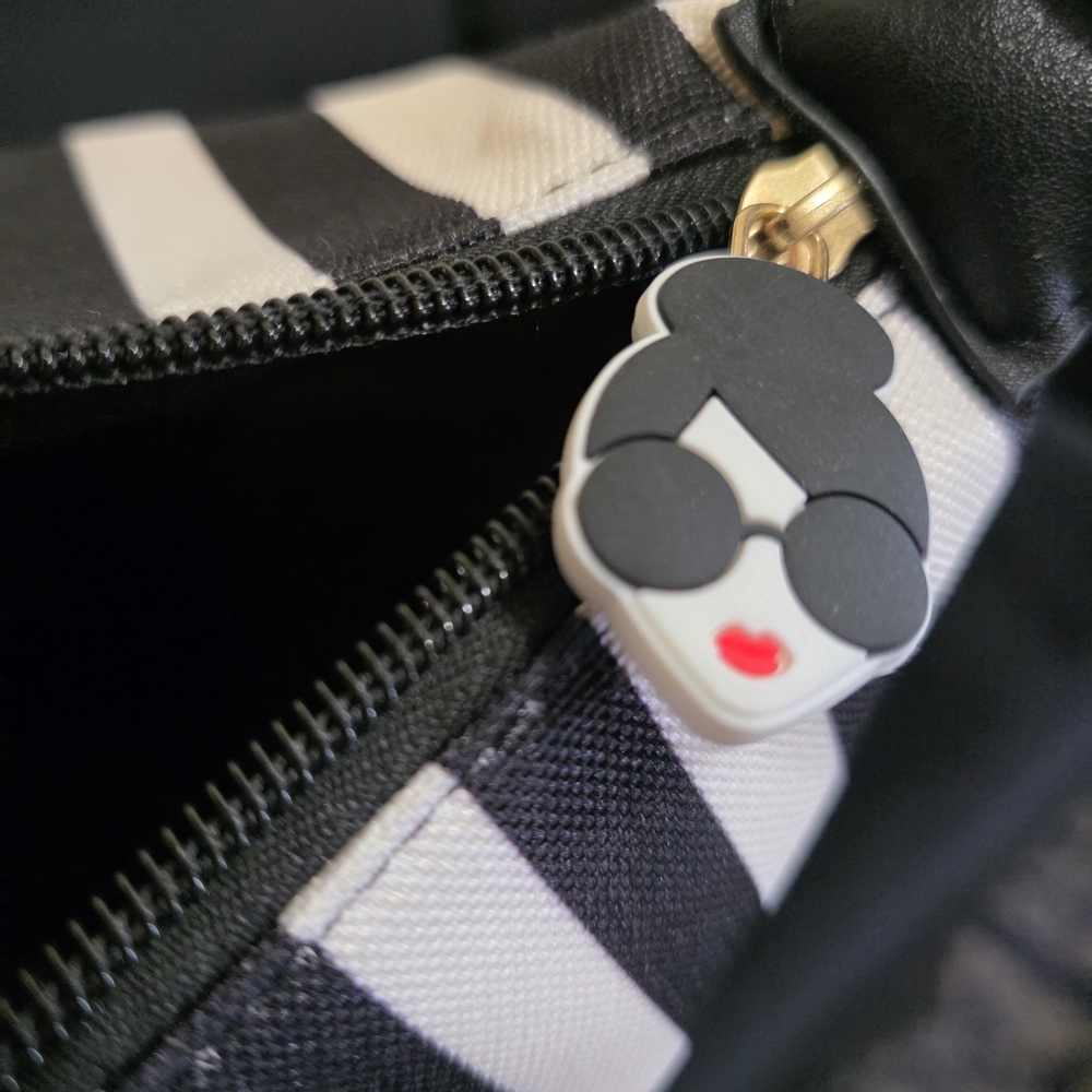 Alice + Olivia Black & White Striped Travel Gym Overnight Bag - Picture 5 of 7